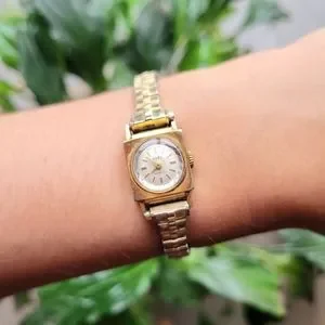 Edox | Accessories | Vintage Edox Swiss Incabloc Dainty Gold  display picture 2